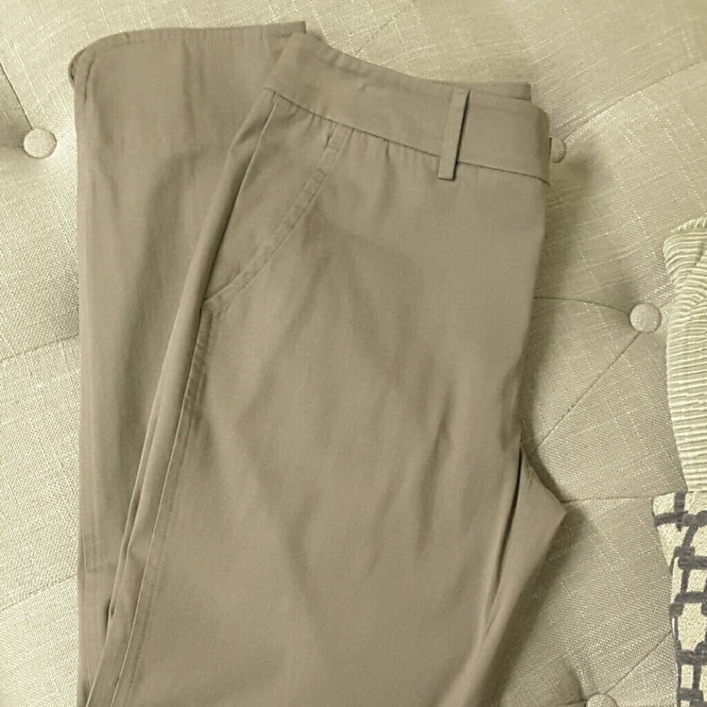 SALE***Vince crop trousers